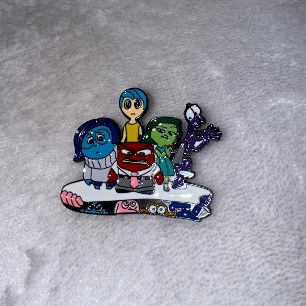 Inside Out Clothes Pin NWT